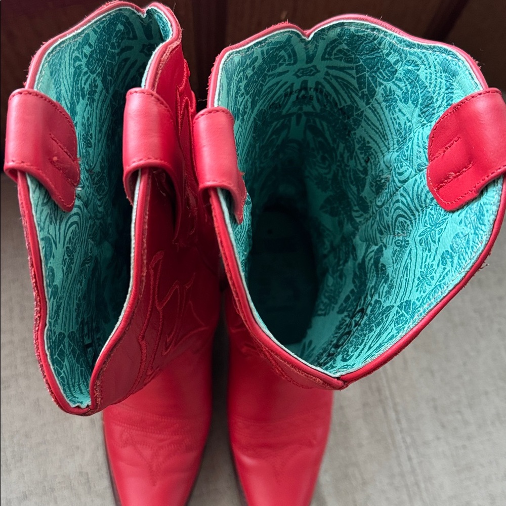 red cowboy boots - Picture 5 of 11